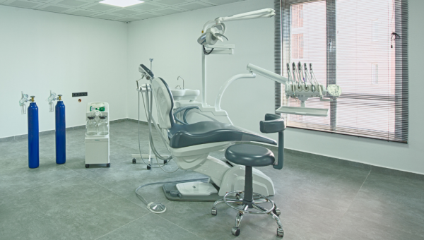 أفضل عيادة اسنان للأطفال في مسقط